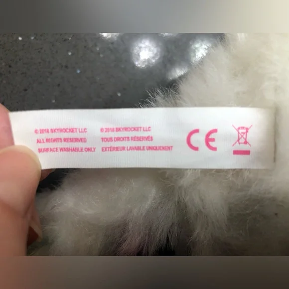 Pomsies 9" Pom Pom pet Interactive tie Dye Stuffed Wearable Plush Cat - Picture 5 of 5